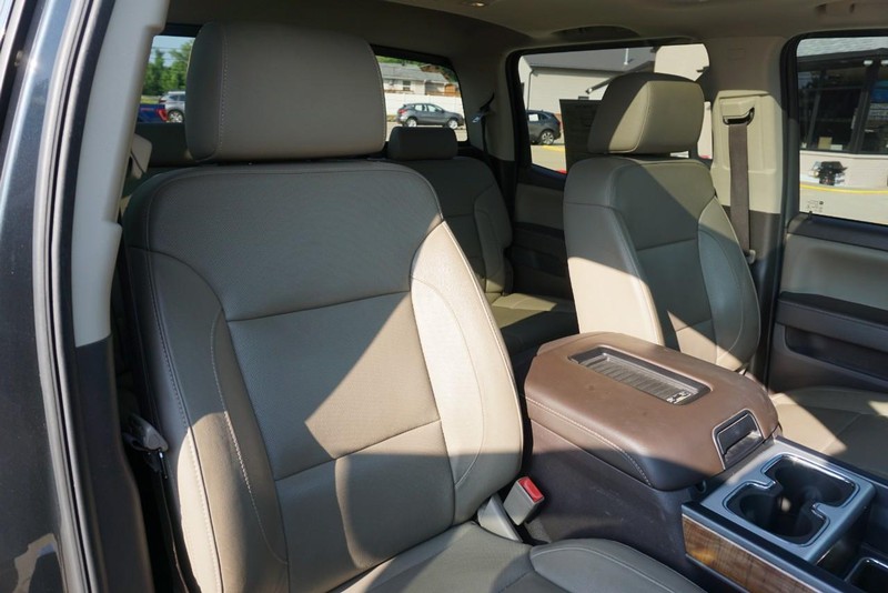GMC Sierra 1500 Vehicle Full-screen Gallery Image 32