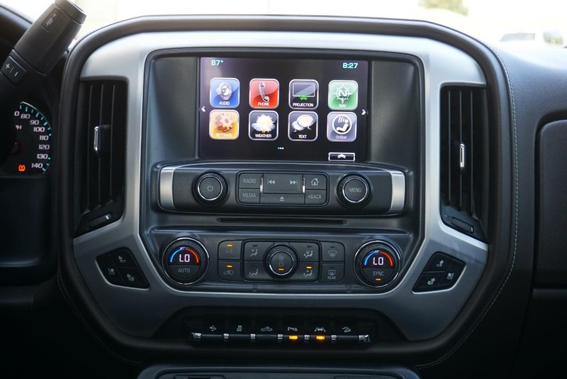 GMC Sierra 1500 Vehicle Full-screen Gallery Image 35