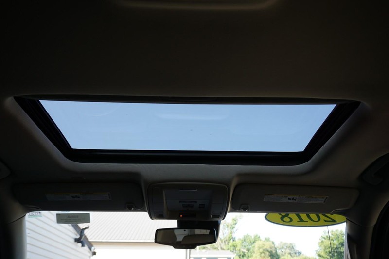 GMC Sierra 1500 Vehicle Full-screen Gallery Image 37