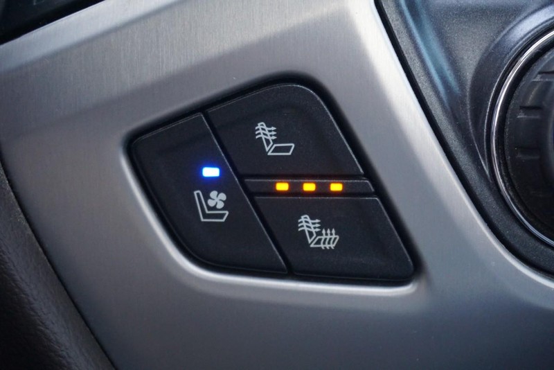 GMC Sierra 1500 Vehicle Full-screen Gallery Image 47