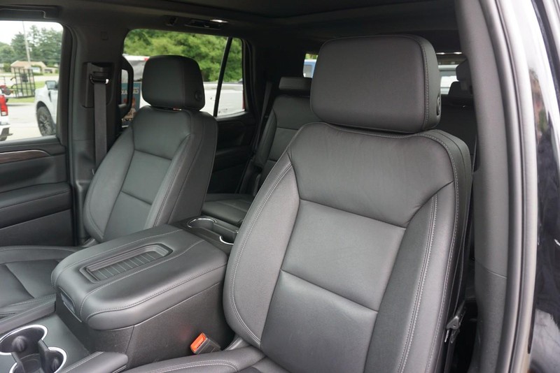Chevrolet Tahoe Vehicle Full-screen Gallery Image 25