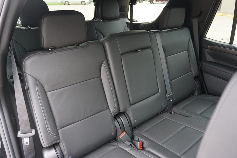 Chevrolet Tahoe Vehicle Full-screen Gallery Image 30