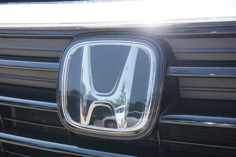 Honda Odyssey Vehicle Full-screen Gallery Image 11