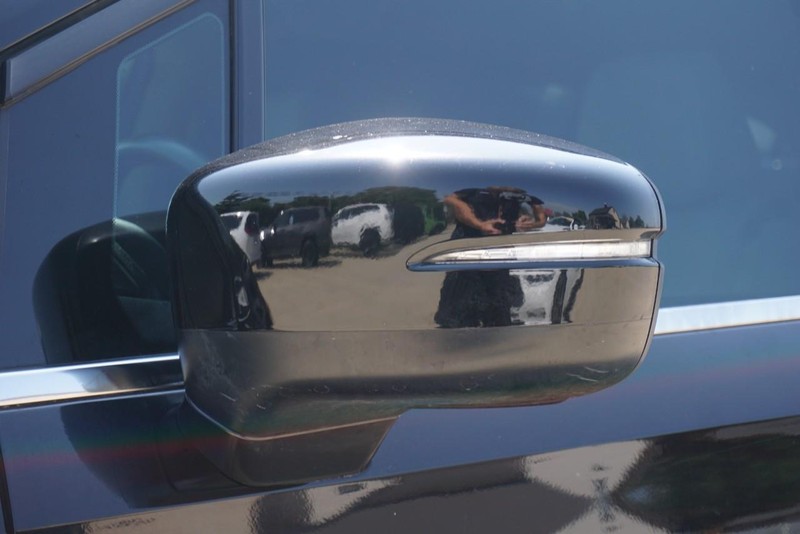 Honda Odyssey Vehicle Full-screen Gallery Image 12