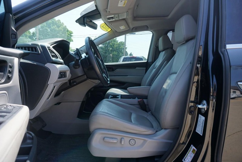 Honda Odyssey Vehicle Full-screen Gallery Image 21