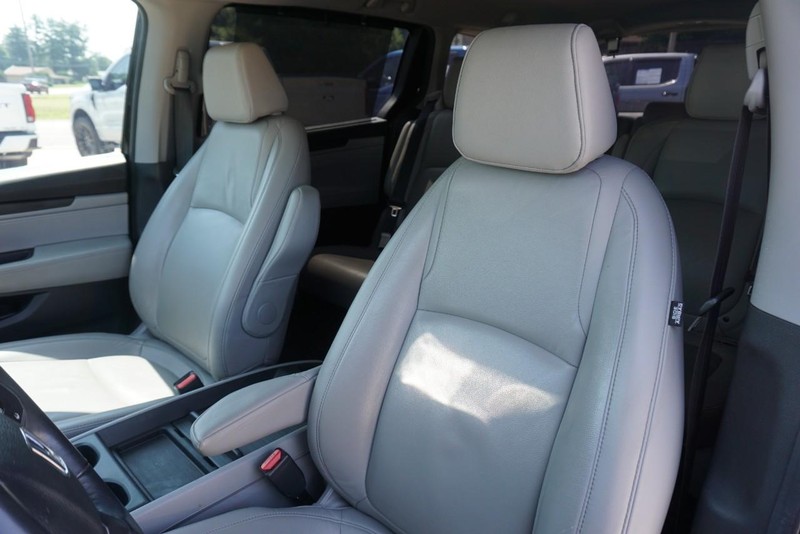 Honda Odyssey Vehicle Full-screen Gallery Image 23