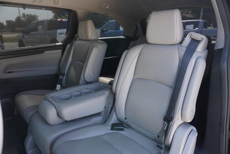 Honda Odyssey Vehicle Full-screen Gallery Image 25