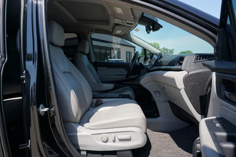 Honda Odyssey Vehicle Full-screen Gallery Image 30