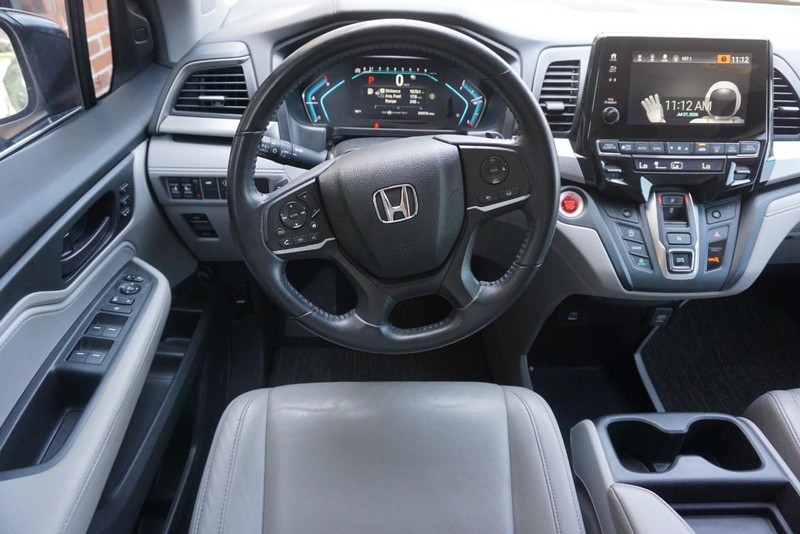 Honda Odyssey Vehicle Full-screen Gallery Image 37