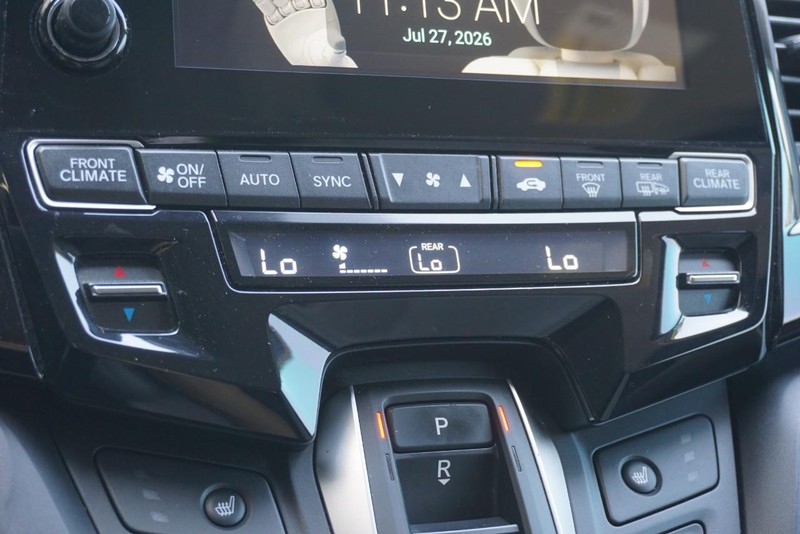 Honda Odyssey Vehicle Full-screen Gallery Image 44