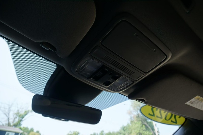 Honda Odyssey Vehicle Full-screen Gallery Image 55