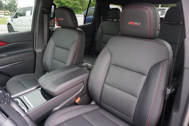 Chevrolet Traverse Vehicle Full-screen Gallery Image 25