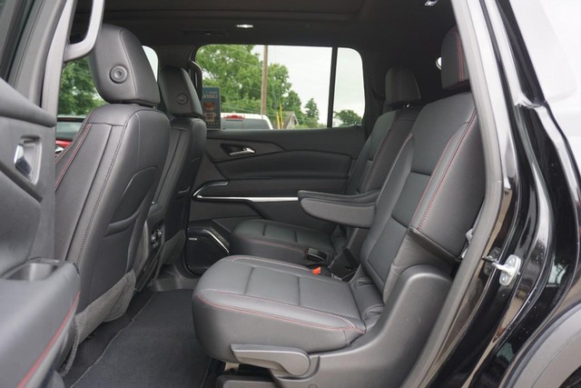 Chevrolet Traverse Vehicle Full-screen Gallery Image 27