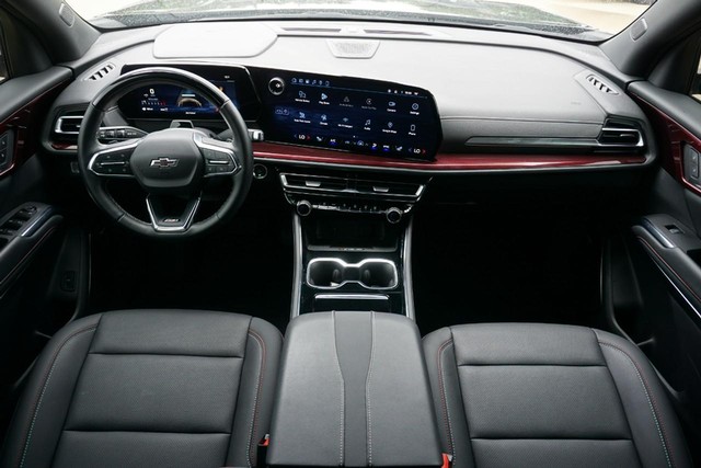Chevrolet Traverse Vehicle Full-screen Gallery Image 36