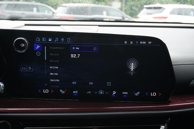 Chevrolet Traverse Vehicle Full-screen Gallery Image 53