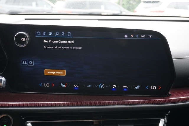 Chevrolet Traverse Vehicle Full-screen Gallery Image 55