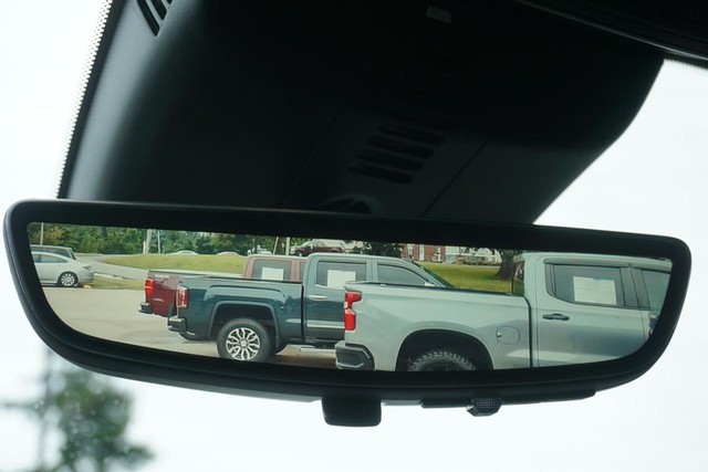 Chevrolet Traverse Vehicle Full-screen Gallery Image 57