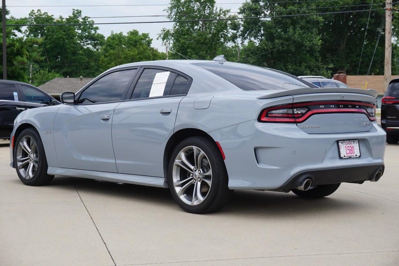 Dodge Charger Vehicle Full-screen Gallery Image 05