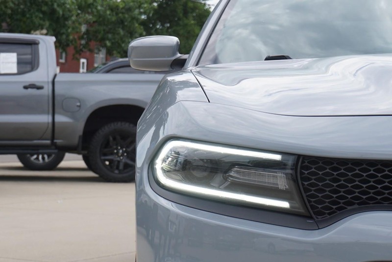 Dodge Charger Vehicle Full-screen Gallery Image 09