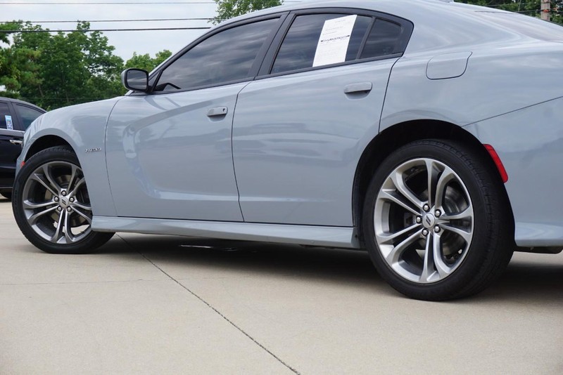 Dodge Charger Vehicle Full-screen Gallery Image 14