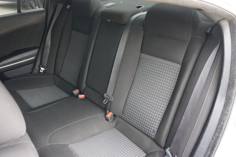 Dodge Charger Vehicle Full-screen Gallery Image 22