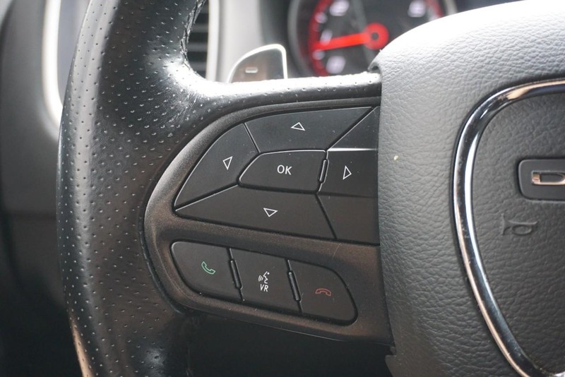 Dodge Charger Vehicle Full-screen Gallery Image 32