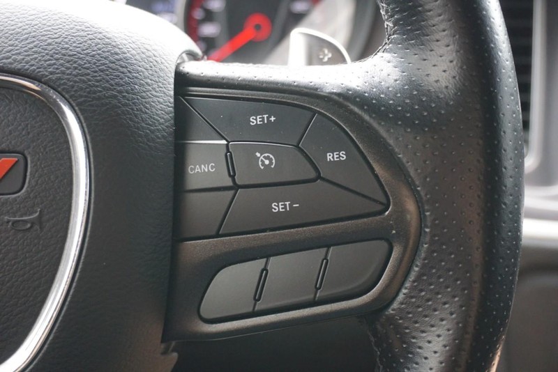 Dodge Charger Vehicle Full-screen Gallery Image 33