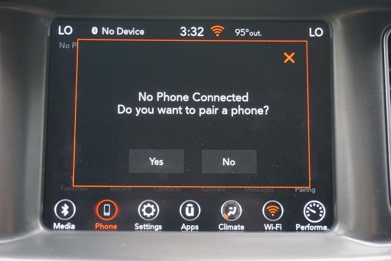 Dodge Charger Vehicle Full-screen Gallery Image 40