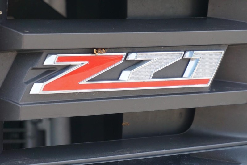 Chevrolet Silverado 1500 Vehicle Full-screen Gallery Image 12