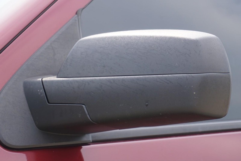 Chevrolet Silverado 1500 Vehicle Full-screen Gallery Image 13