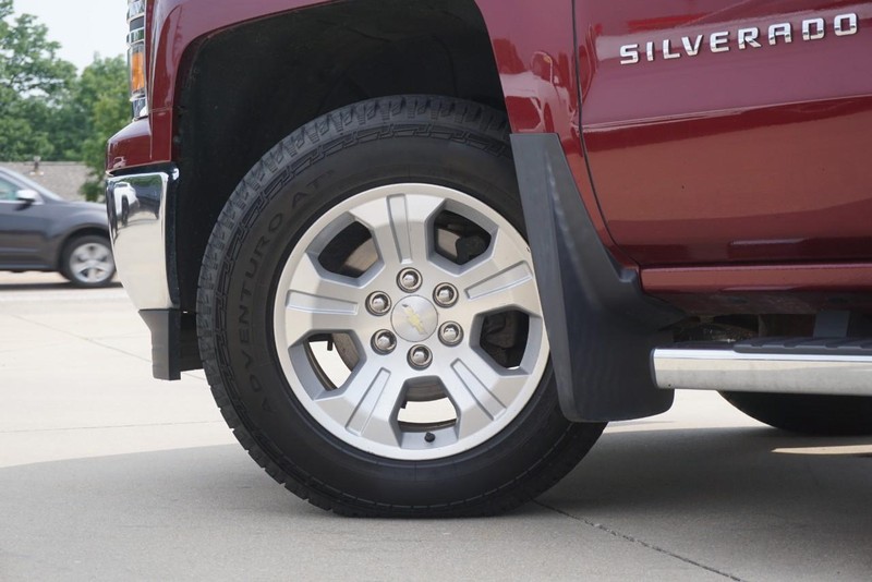 Chevrolet Silverado 1500 Vehicle Full-screen Gallery Image 16