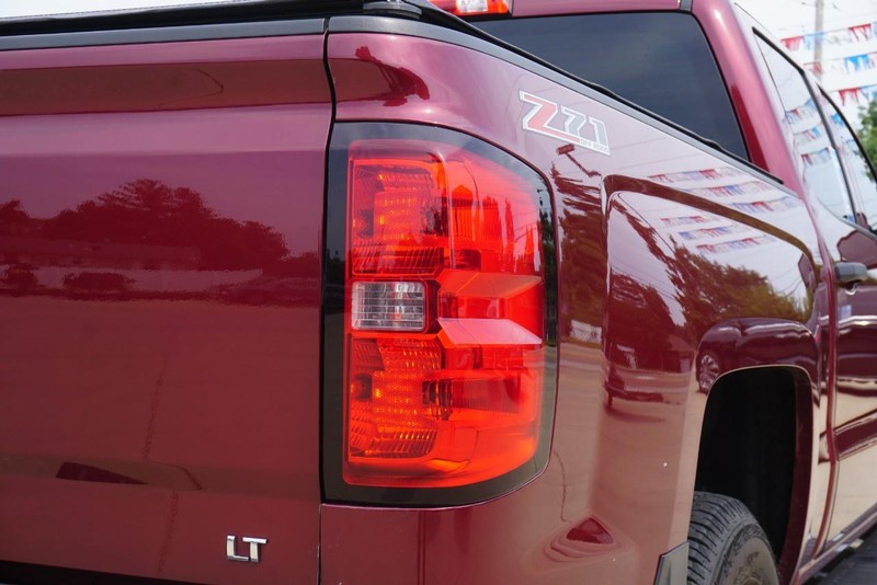 Chevrolet Silverado 1500 Vehicle Full-screen Gallery Image 22
