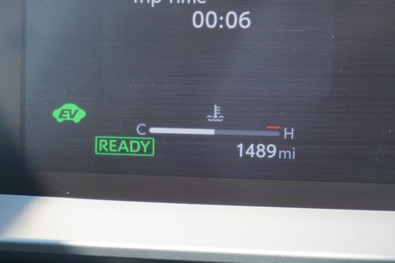 Toyota RAV4 Vehicle Full-screen Gallery Image 39