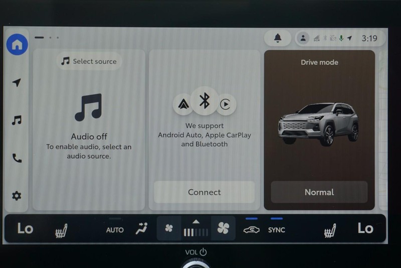 Toyota RAV4 Vehicle Full-screen Gallery Image 46
