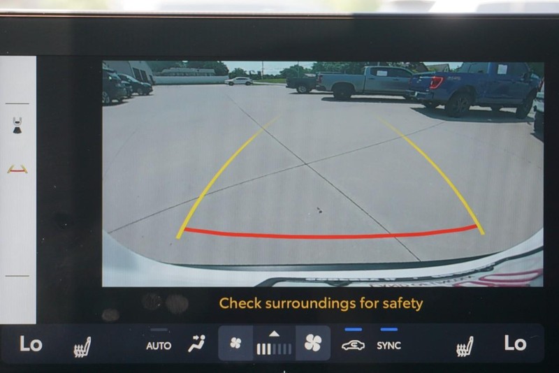 Toyota RAV4 Vehicle Full-screen Gallery Image 51