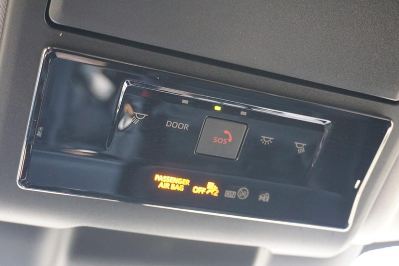 Toyota RAV4 Vehicle Full-screen Gallery Image 53