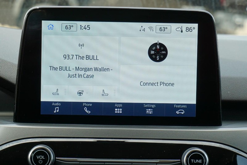 Ford Escape Vehicle Full-screen Gallery Image 32
