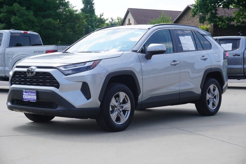 Toyota RAV4 Vehicle Full-screen Gallery Image 07