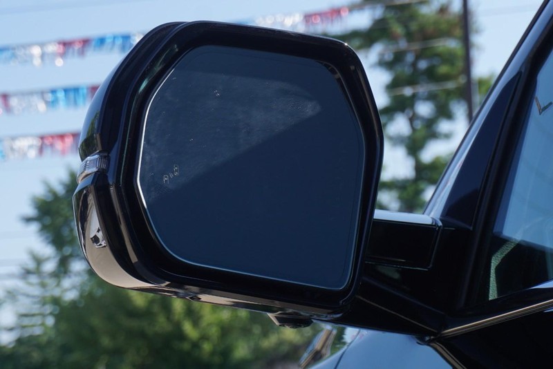 Toyota Tundra 4WD Vehicle Full-screen Gallery Image 18
