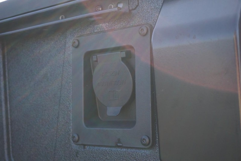 Toyota Tundra 4WD Vehicle Full-screen Gallery Image 27
