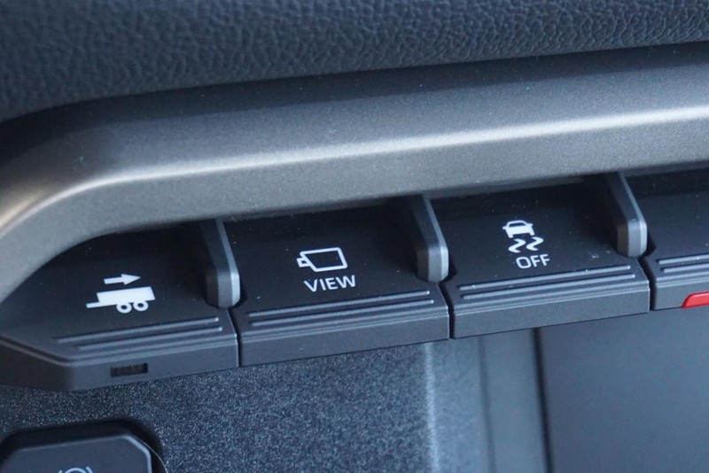 Toyota Tundra 4WD Vehicle Full-screen Gallery Image 52