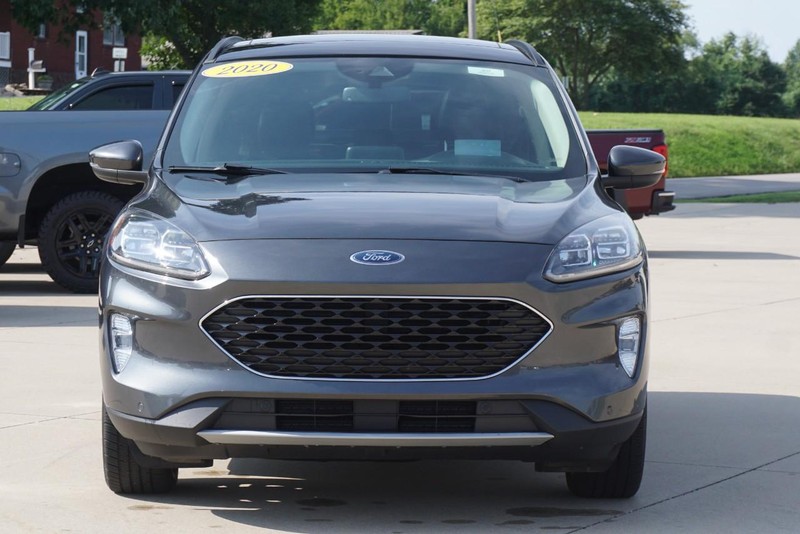 Ford Escape Vehicle Full-screen Gallery Image 08