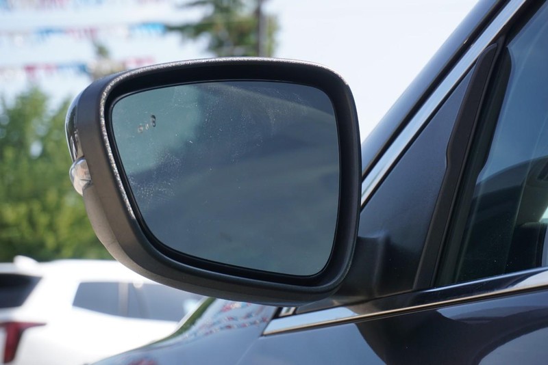 Ford Escape Vehicle Full-screen Gallery Image 15