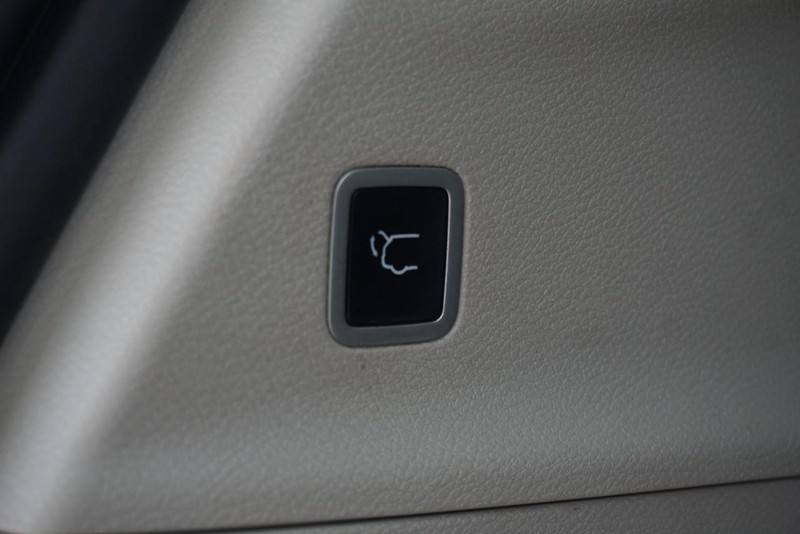Chrysler Pacifica Vehicle Full-screen Gallery Image 20