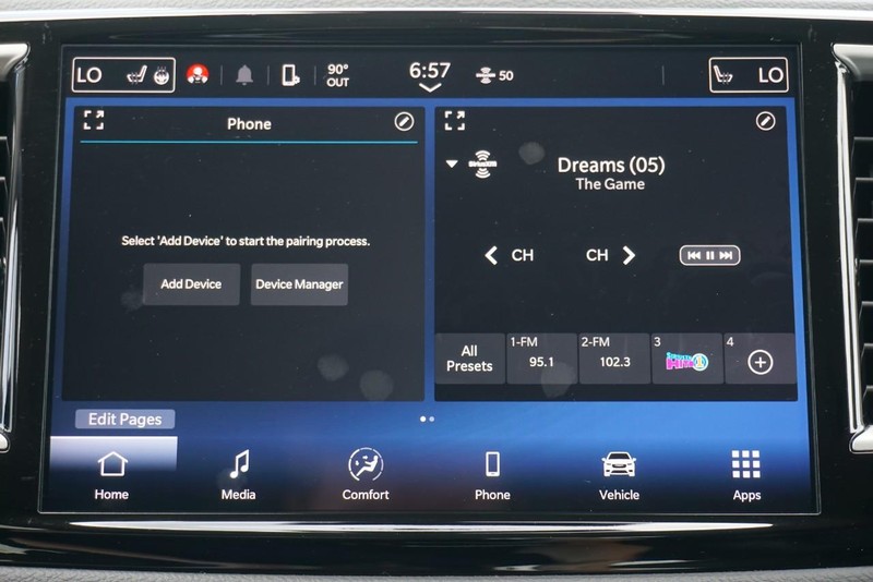 Chrysler Pacifica Vehicle Full-screen Gallery Image 51