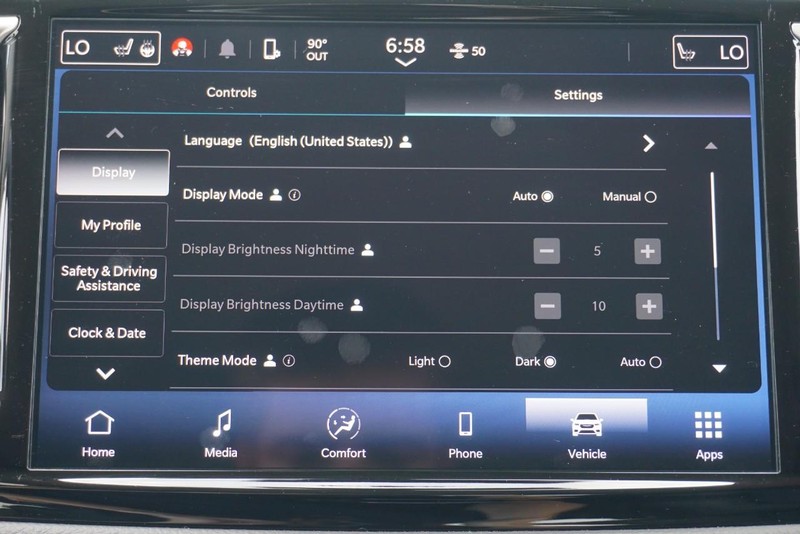 Chrysler Pacifica Vehicle Full-screen Gallery Image 53