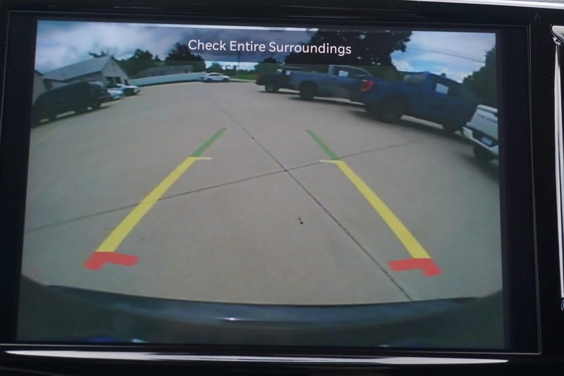 Chrysler Pacifica Vehicle Full-screen Gallery Image 55