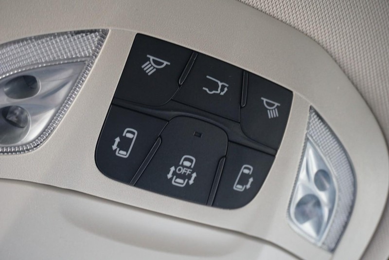 Chrysler Pacifica Vehicle Full-screen Gallery Image 57