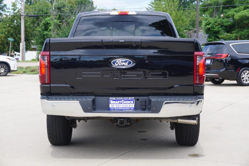 Ford F-150 Vehicle Full-screen Gallery Image 04