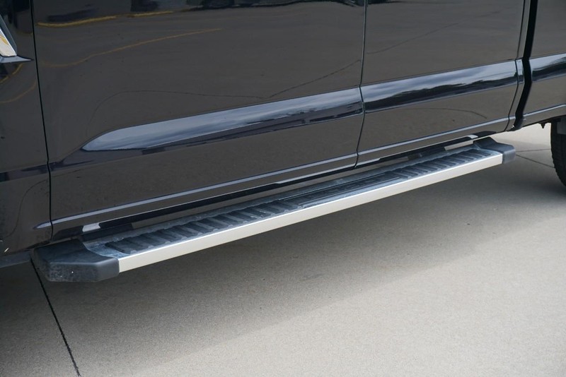 Ford F-150 Vehicle Full-screen Gallery Image 14